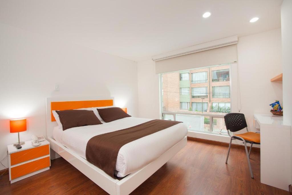 Hotel Castellana 100 Bogotá Dış mekan fotoğraf