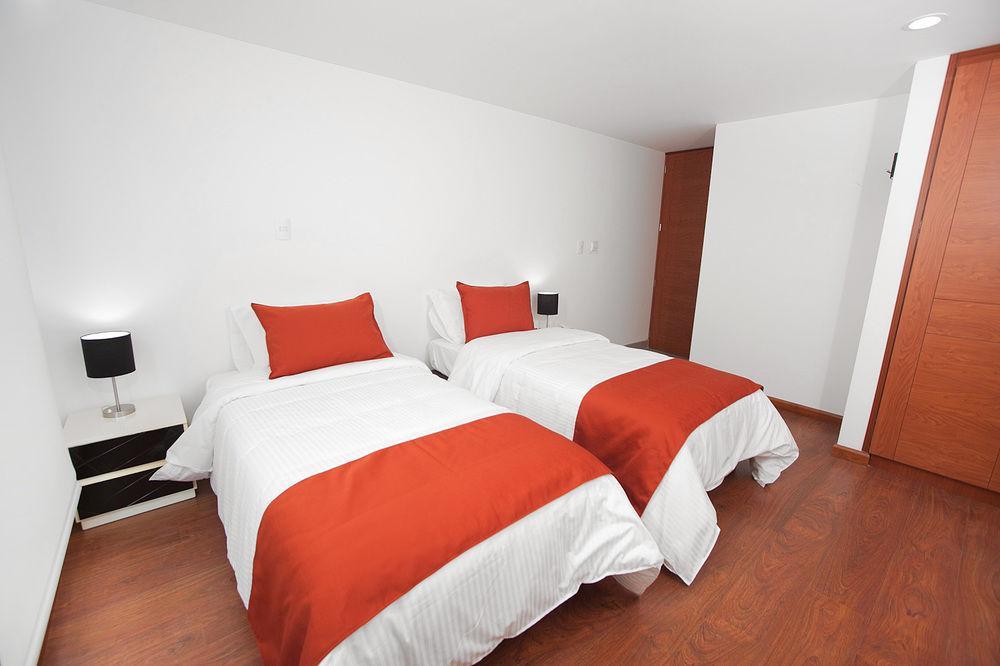 Hotel Castellana 100 Bogotá Dış mekan fotoğraf